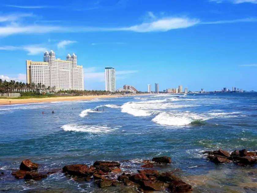 Brujas Tower Beach Resort - Image 1