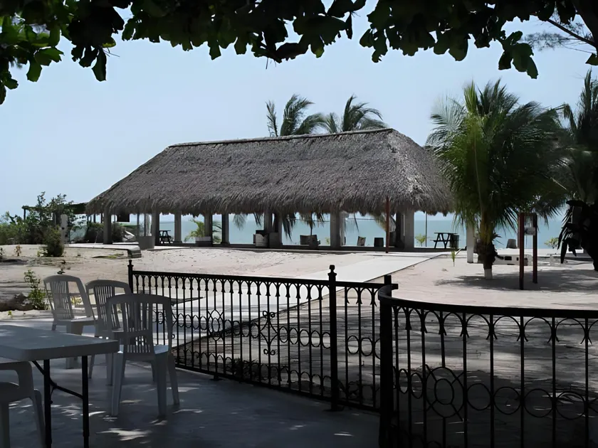 Freedom Shores "La Gringa" Hotel - Universally Designed - Image 1