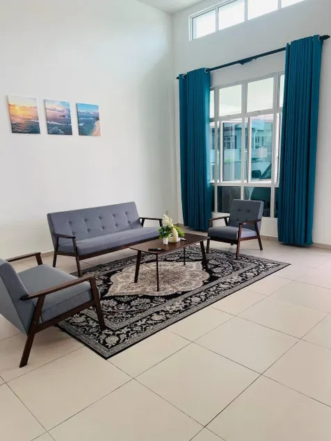 Izzara Homestay - Image 1