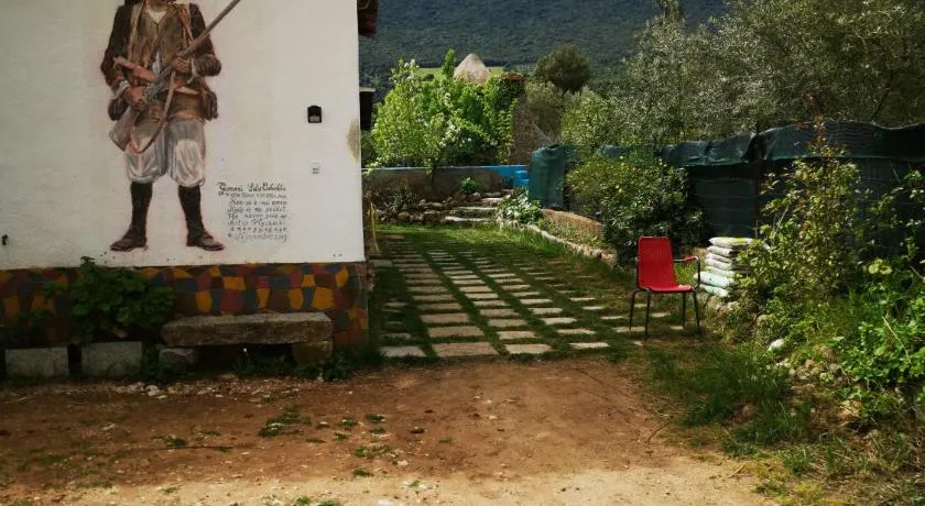 Pinnettu sardo casa di campagna in ecosistema ,Leggere attentamente Prima di prenotare,stanza matrimoniale e stanza condivisa senza finestra - Image 1
