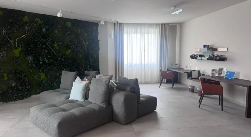 Al Suite - Image 1