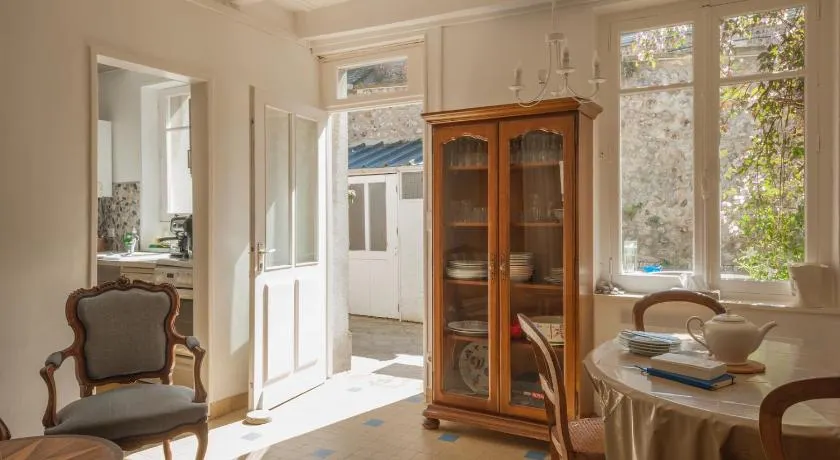 Traditional fisherman cottage - Image 1