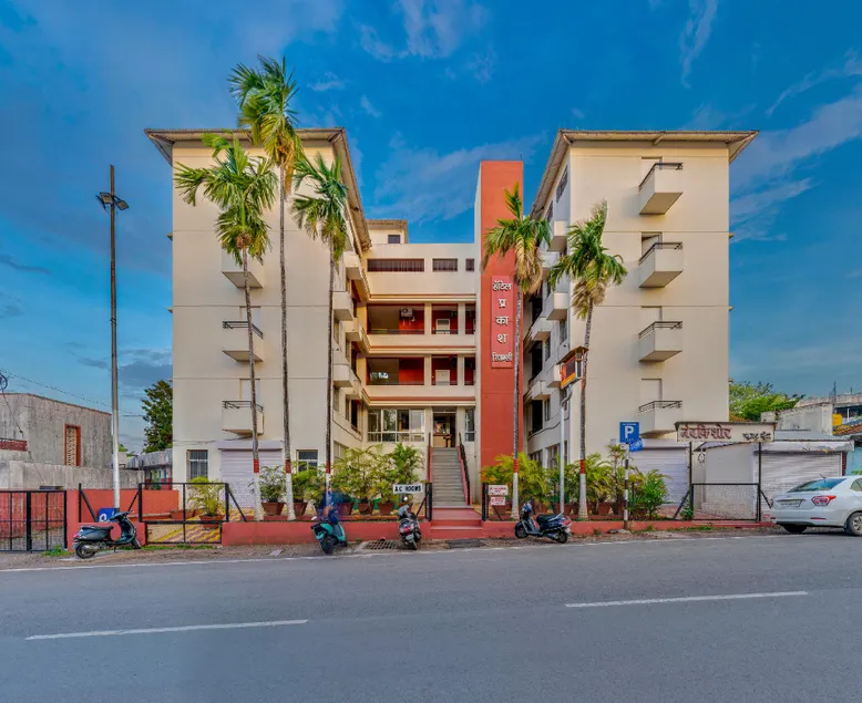 Prakash Regency, Satara - Image 1