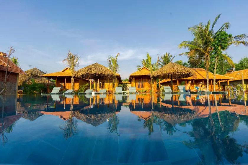 Island Lodge - Image 1
