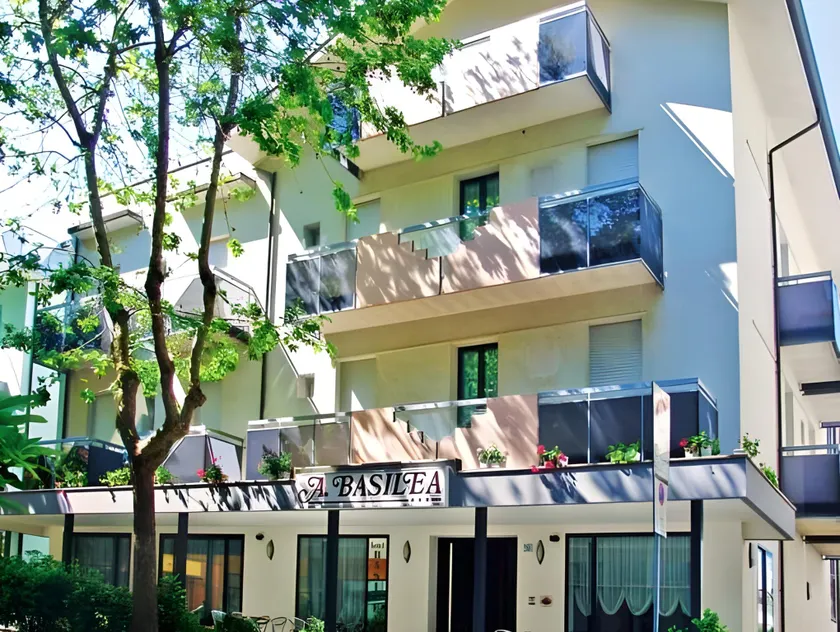 Hotel Basilea - Image 1