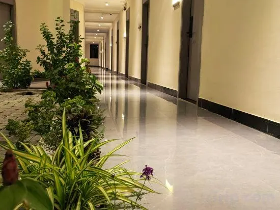 GUANGDONG HOTEL - Image 1