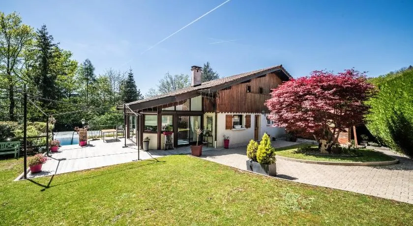 Le Chalet Des Pesettes - Image 1
