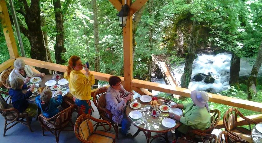 Hotel Ravnjak - Image 1