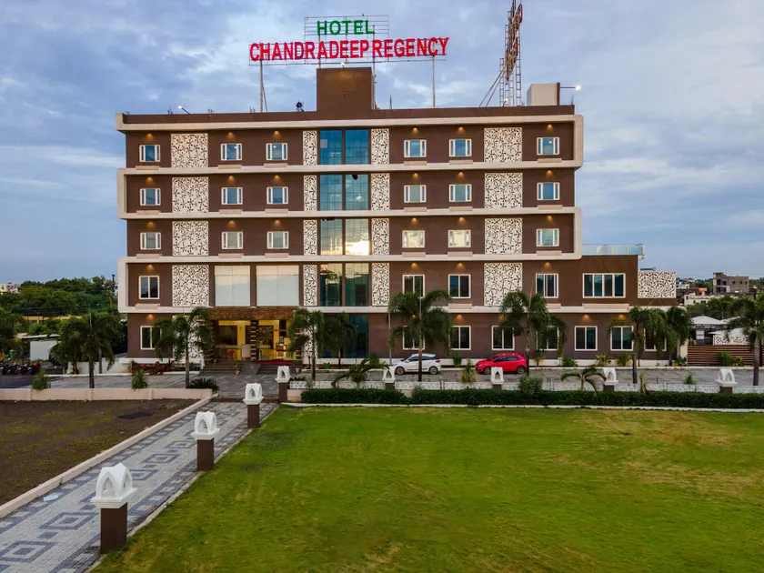 Hotel Chandradeep Regency - Image 1