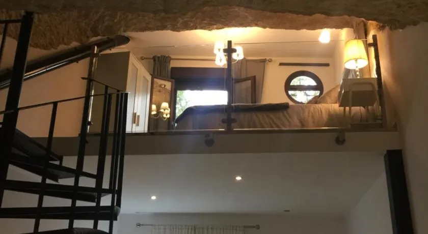 Casa Cueva Un Rincón en la Roca - Image 1