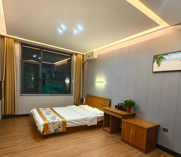 Huashan Gehui Hotel - Image 1