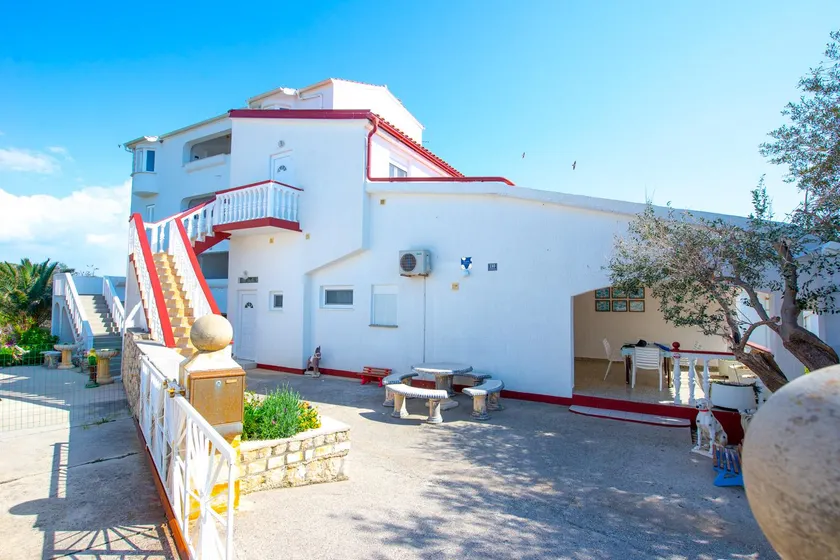 Apartments Ružmarin - Image 1