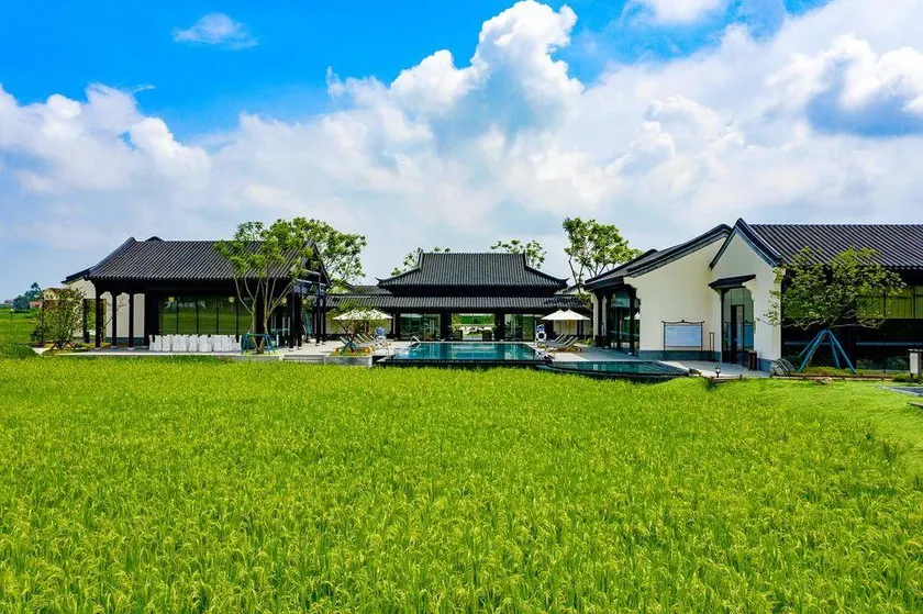 Mu Spring Resort - Image 1