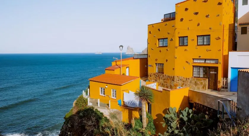 Casanaga - Image 1