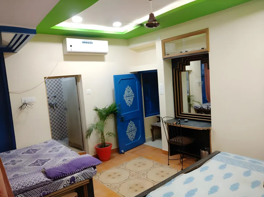 Shivam Guest House - Image 1