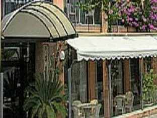 Hotel Lido - Image 1
