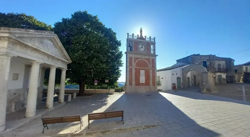 La Finestra sul Borgo - Image 1