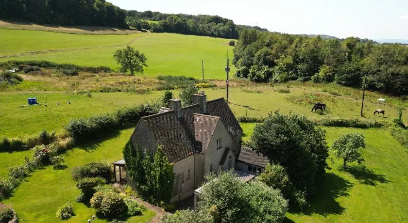 Hilcot Farmhouse - Image 1