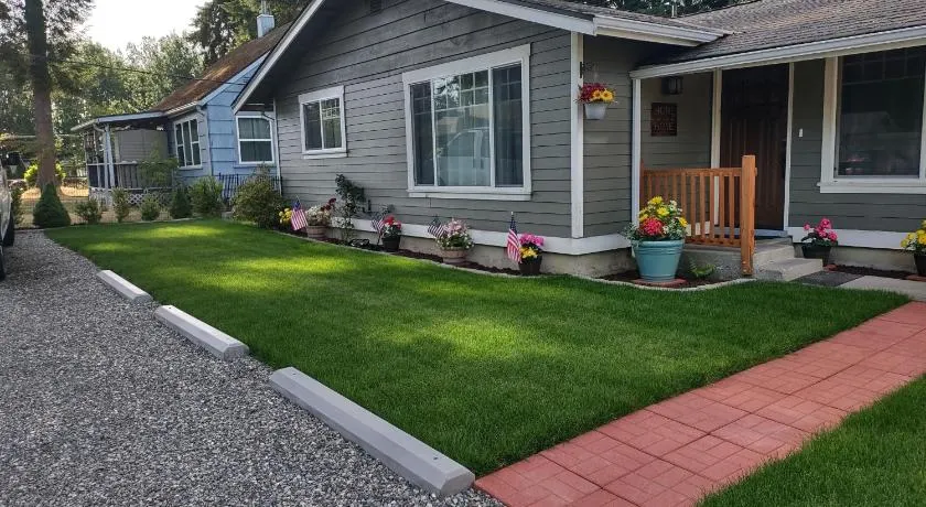 Everett Silver Lake - Image 1