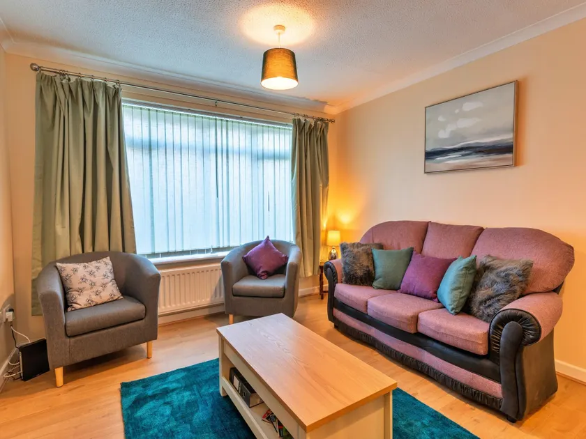 Bungalow in Burnham-on-Sea near Sandy Beaches - Image 1