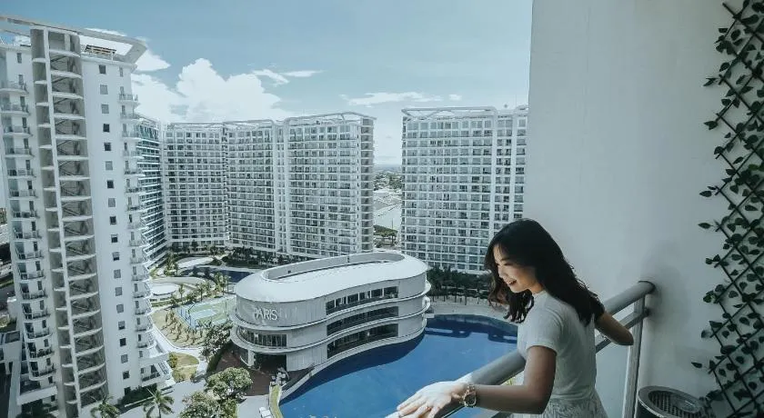 Azure Urban Resort Residences - The Paris Hilton Beach Club - Image 1