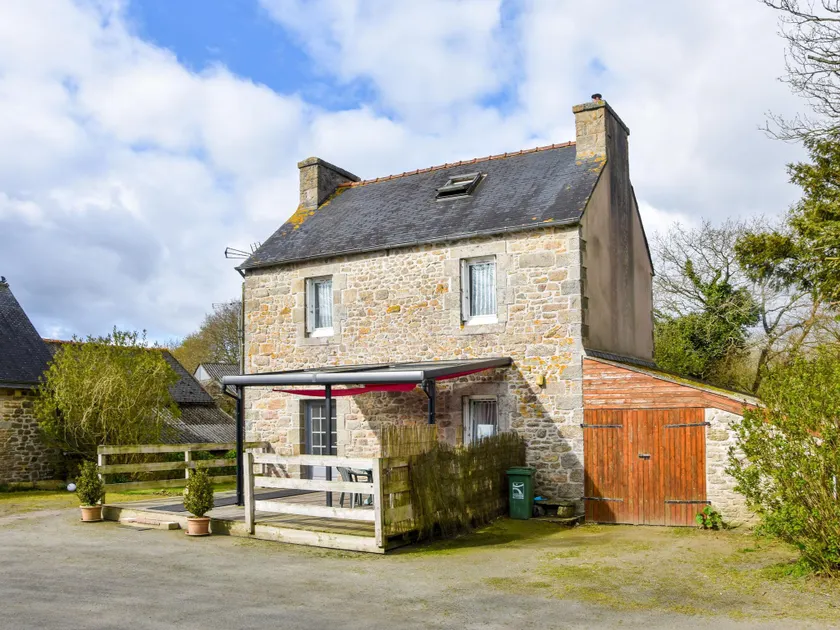 Beautiful house with modern interior, 25mins from the beach in Brittany. - Image 1