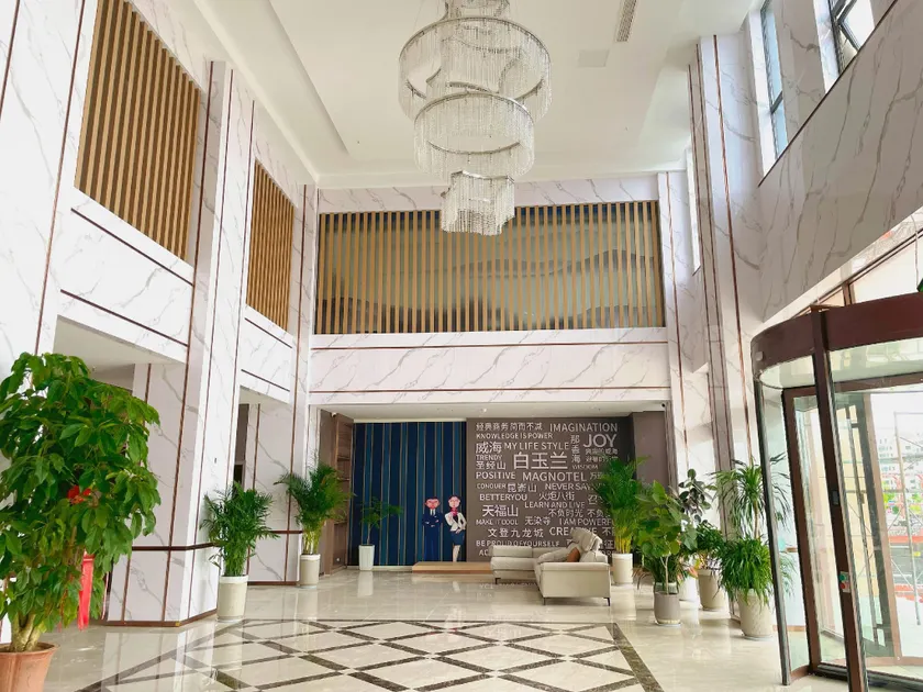 White Magnolia Hotel (Weihai Wendeng Kowloon City Branch) - Image 1