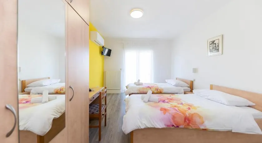Guesthouse Villa Irena - Image 1