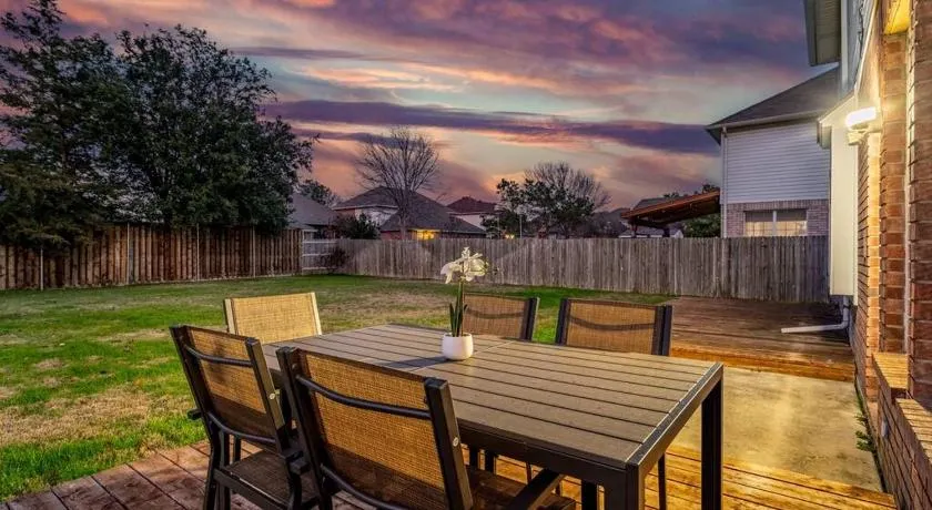 Fort Worth Single-Family Gem for long stays - Image 1