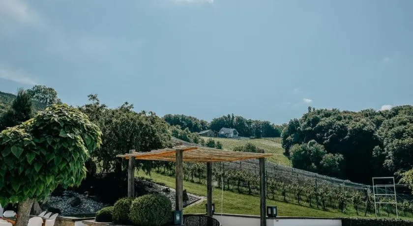 Weingut Holler Chalet - Image 1