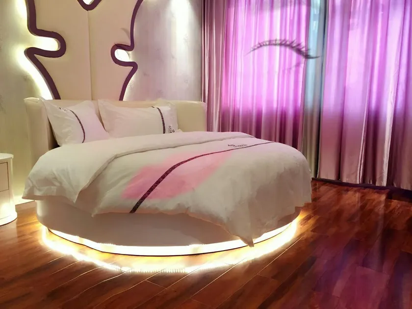 Jiuxin Hotel - Image 1