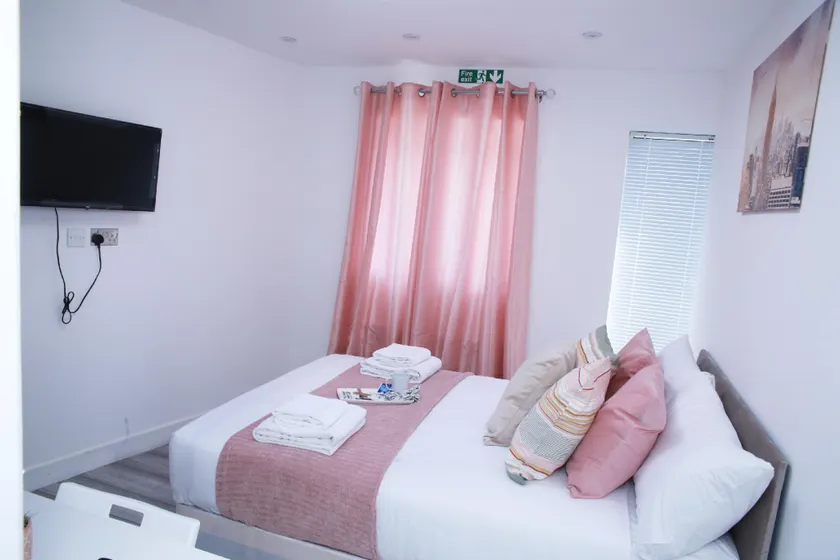 Lovely Apartment with free parking - Image 1