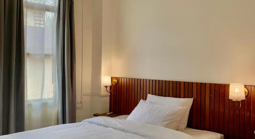 The Alcove Bed and Breakfast - Image 1