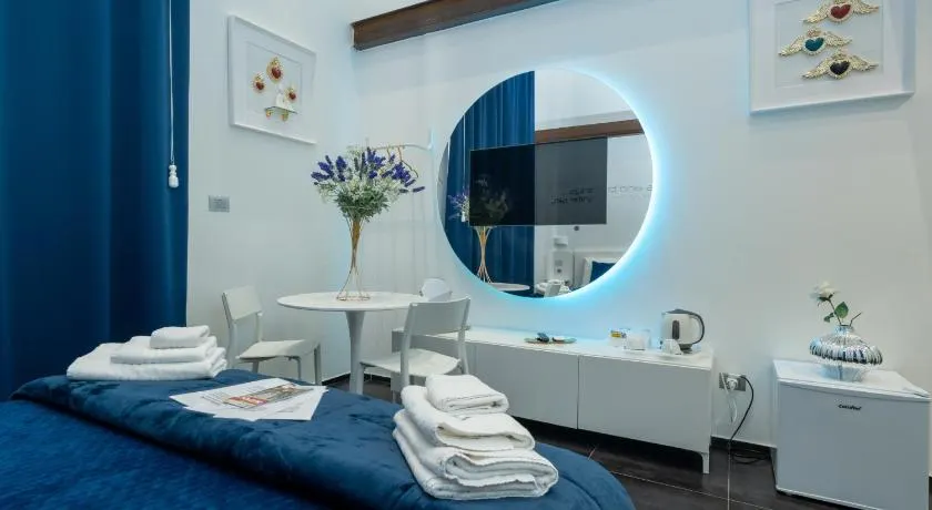 B&B Skyhouse Chiaia  - Image 1