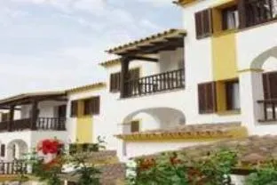 HG Cala Llonga Hotel - Image 1