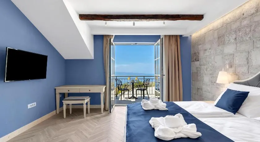 Hotel Liberan - Nature's Retreat - Image 1