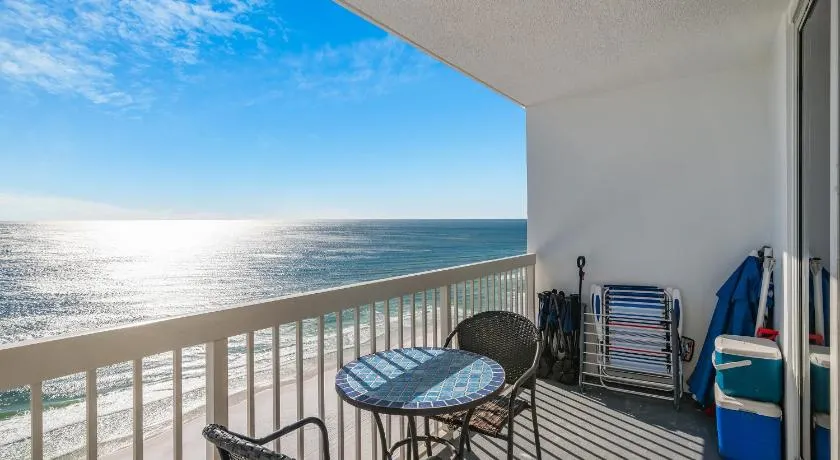 Just Updated - Beachfront Ocean view, 19th Floor - Image 1