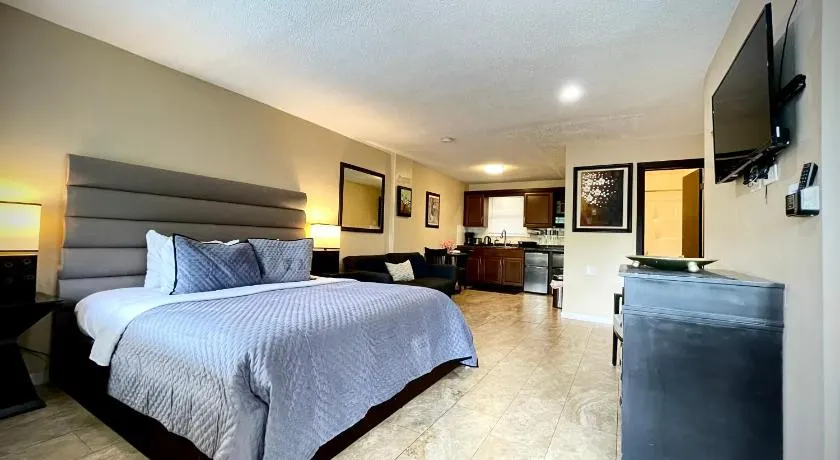 Sheridan Suites Apartments - Image 1