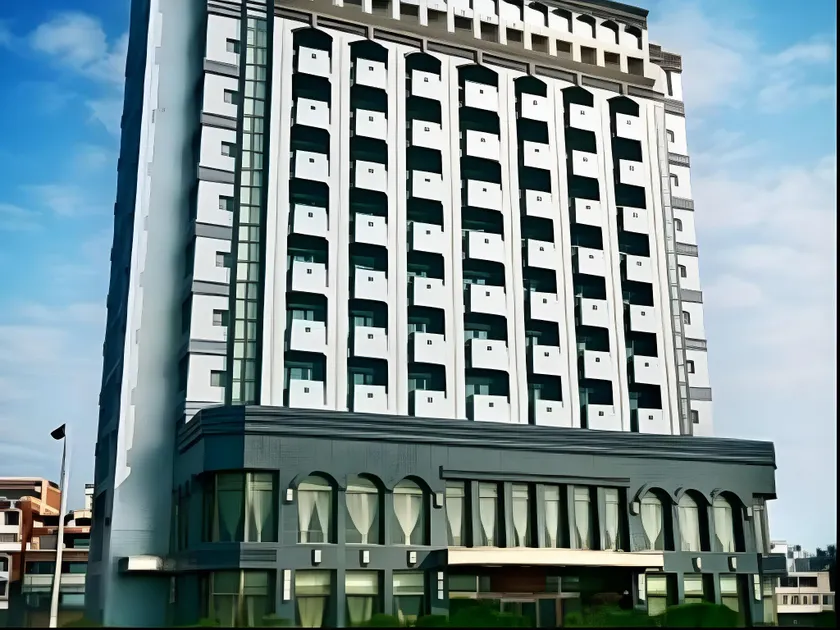Yaling Hotel - Image 1
