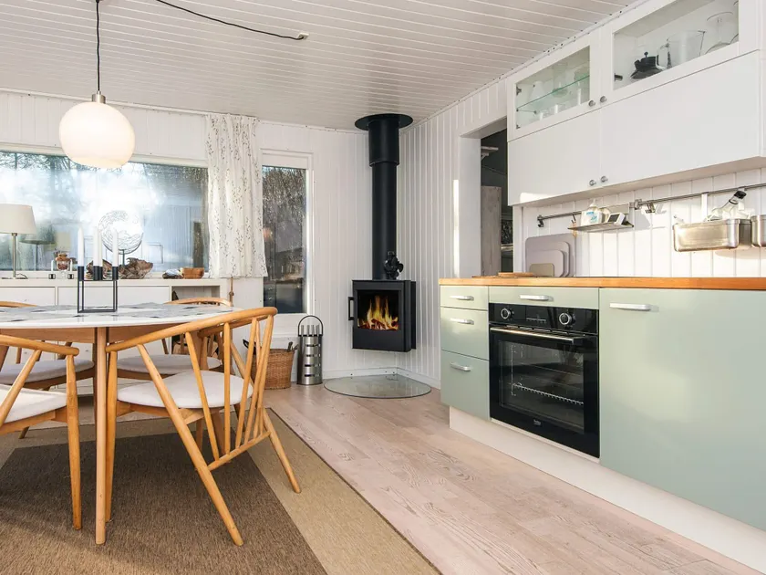 Peaceful Cabin Retreat in Ebeltoft - Image 1