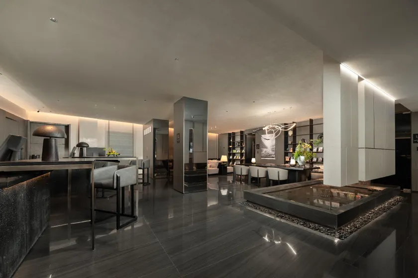 Atour Hotel Harbin Central Avenue Songhua River Bank - Image 1