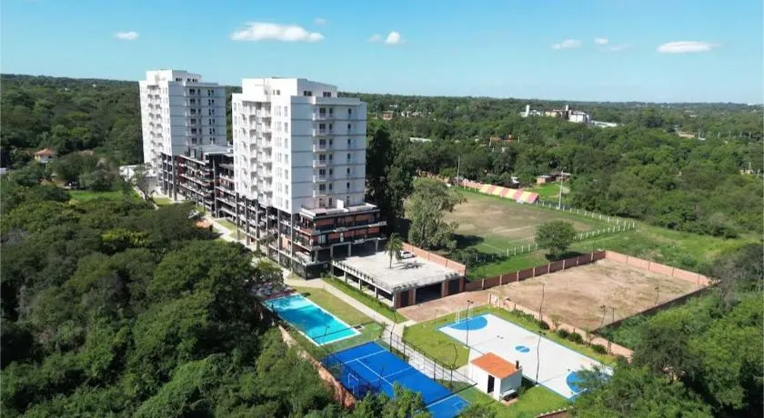 1 bedroom apartment, 3 min from the Airport - Image 1