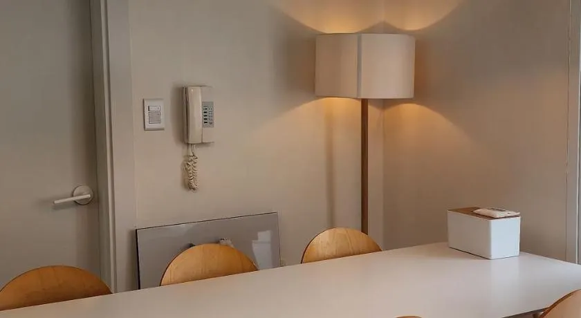 Daegu, Apsan, Room 2, Spacious Living Room, Emotional Dining, Pretty Bathtub, Parking Guaranteed - Image 1