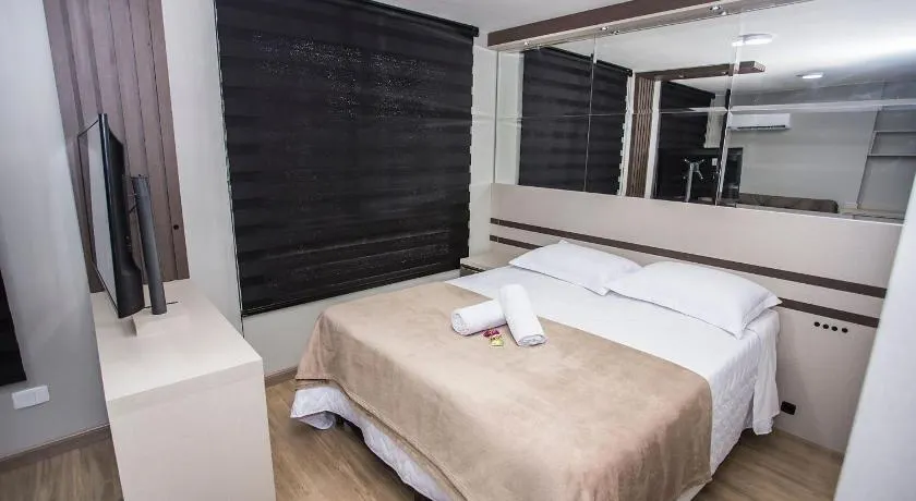 Studio com Cama e Sofá-Cama de Casal - ALL2011 - Image 1