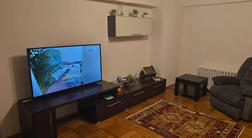 Apartament 3 camere, zona Dedeman - Image 1
