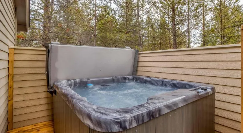 Hazelnut #5 - Meredith Lodging - Image 1
