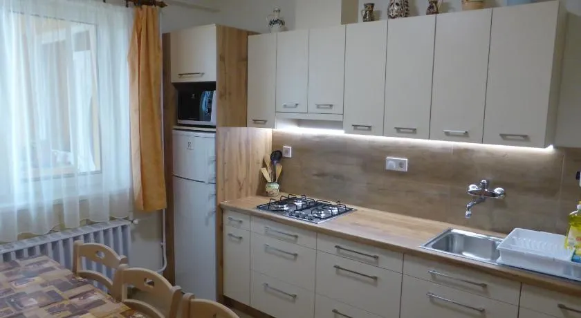 Napfény Apartman és Vendégház - Image 1