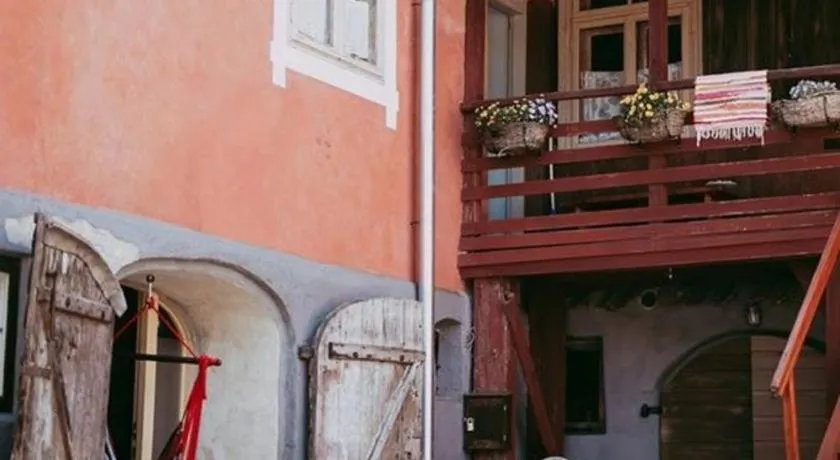 Baznīcas ielas apartamenti - Image 1