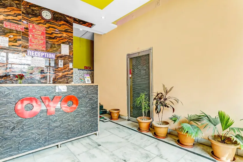 Flagship Hotel Suman Niwas - Image 1