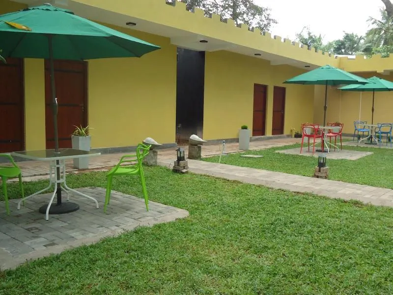 Bridge Hotel Negombo - Image 1